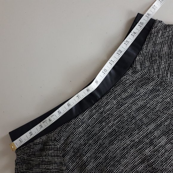 Divided Black White Circle Mini Skirt - Picture 3 of 8